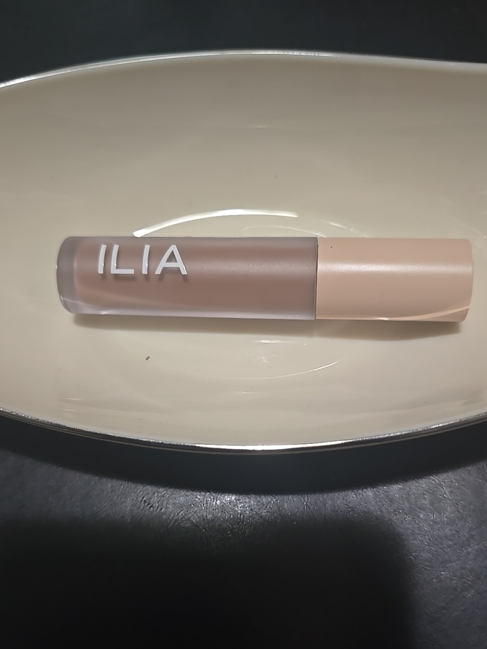 ILIA Powder Matte Eye Tint - Soft Nude CORK